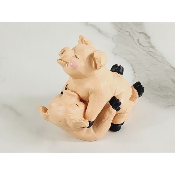 Kinky Sexy Pigs Figurine Piglet Piggy 3 1/2" Resin Year 90s Pig Lover Vintage - Picture 5 of 12